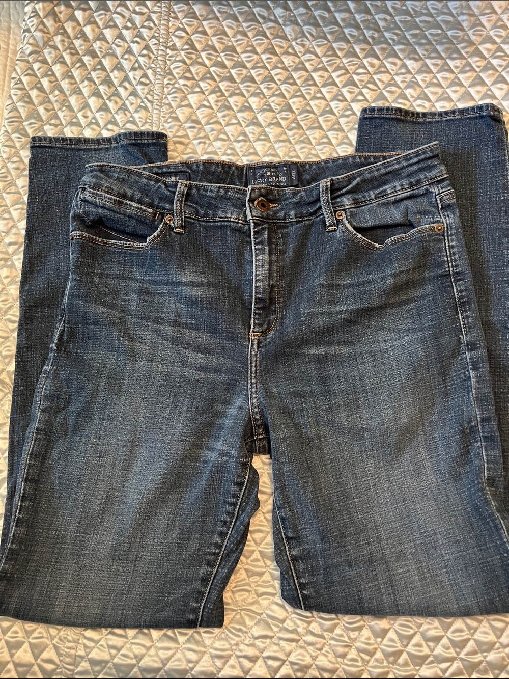 Lucky Brand Indigo Denim Jeans with Tan Leather Patch - Picture 13 of 14